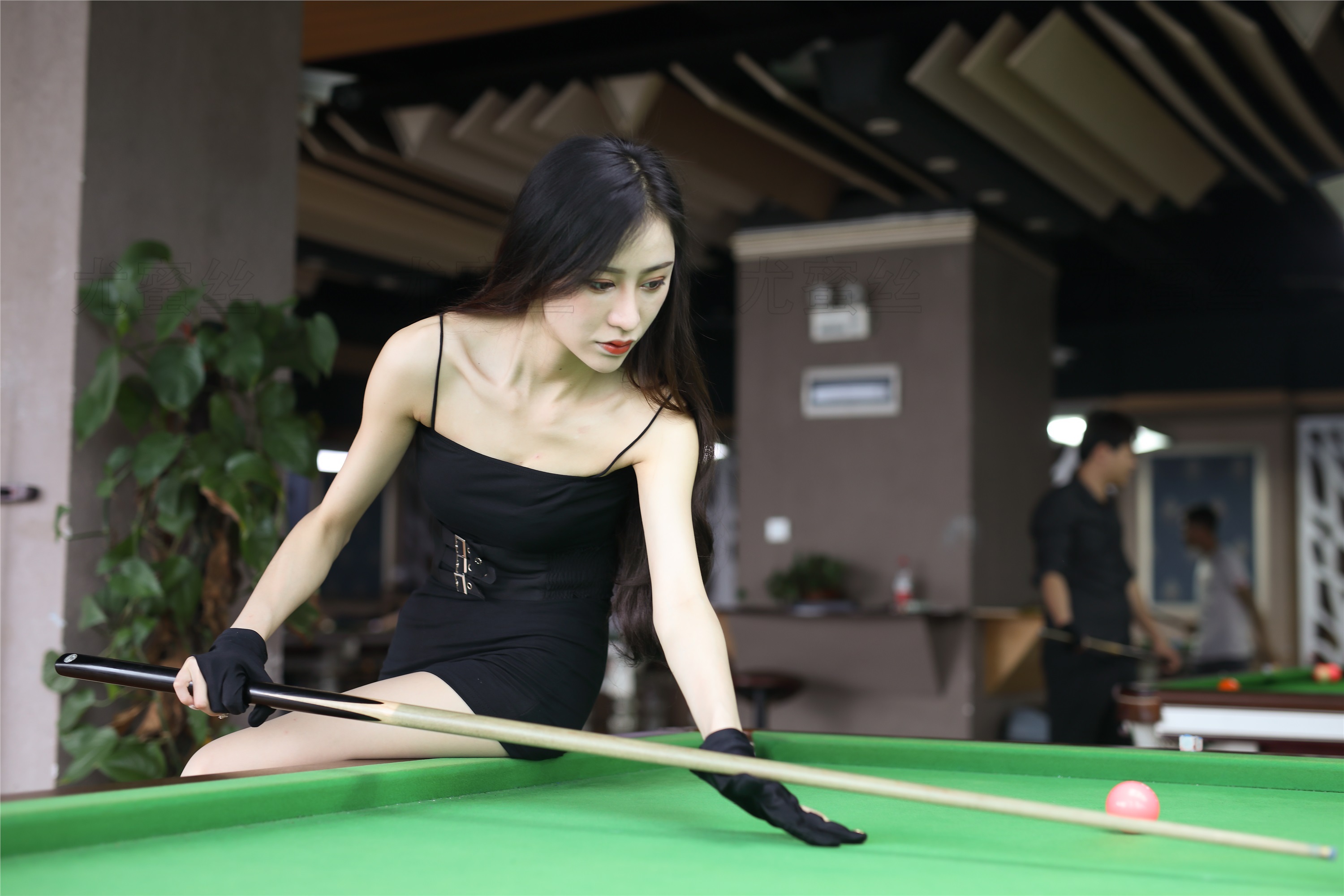 尤蜜丝 穿搭写真 NO.024